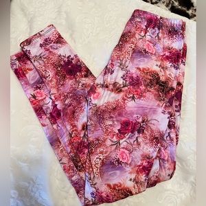 Purple and pink floral leggings. One size.❤️ So comfortable!!